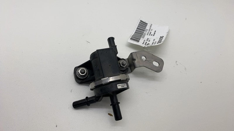 2018 2019 2020 2021 BMW 530e Emission Purge Solenoid Control Valve w/
