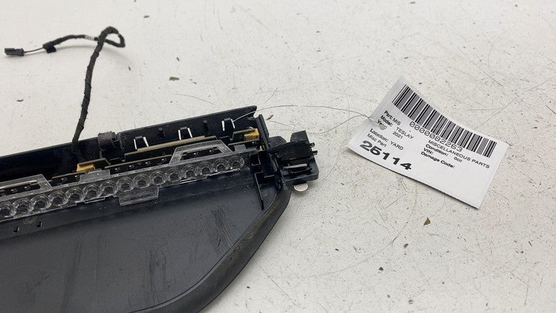 ⭕20-24 Tesla Model Y Rear Tailgate LED Third Brake Light Lamp Mount 14