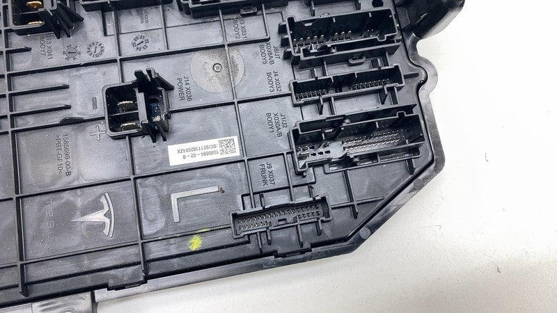 158569402B 2021-2024 Tesla Model S X Front Driver Controller Body Control Module GEN4 Left
