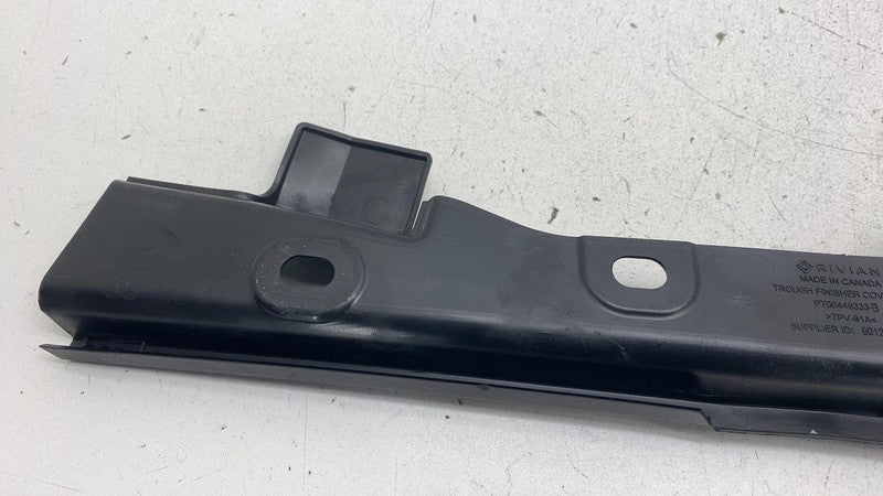 PT00449333B 2022-2024 Rivian R1S Front Left Apron Trim Finisher Bracket Molding Cover Panel