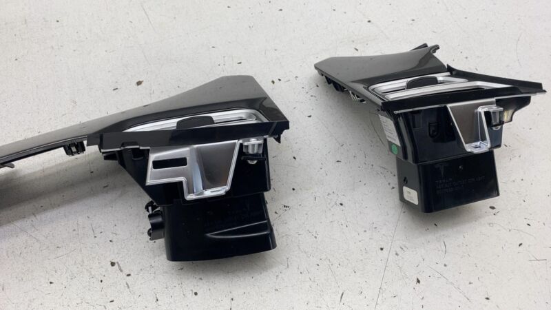 Does not apply 2016-2020 Tesla Model S MS SET of Dash A/C Air Vent Outlet Dashboard Trim Panel