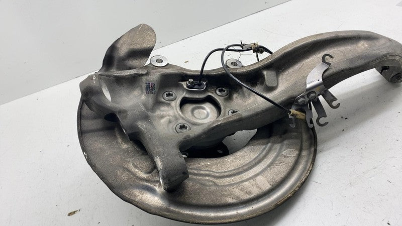 ⭕ 17-20 BMW 540i Front Left Spindle Knuckle Wheel Hub w/ ABS & Dust Sh