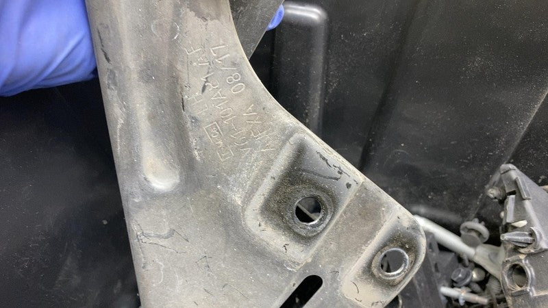 AV61101A80AF ⭕ 13-18 Ford C-Max Left & Right Crossmember Bracket w/ SET of Bolt Wheel Lug Nut