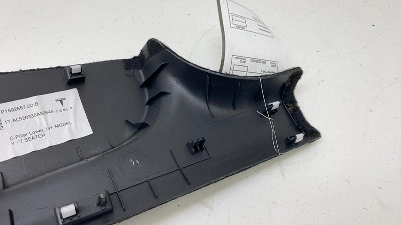 1592657 00 B ⭕ 2020-2023 Model Y Rear Driver Side C-Pillar Trim Cover Lower Left 1592657-00-B