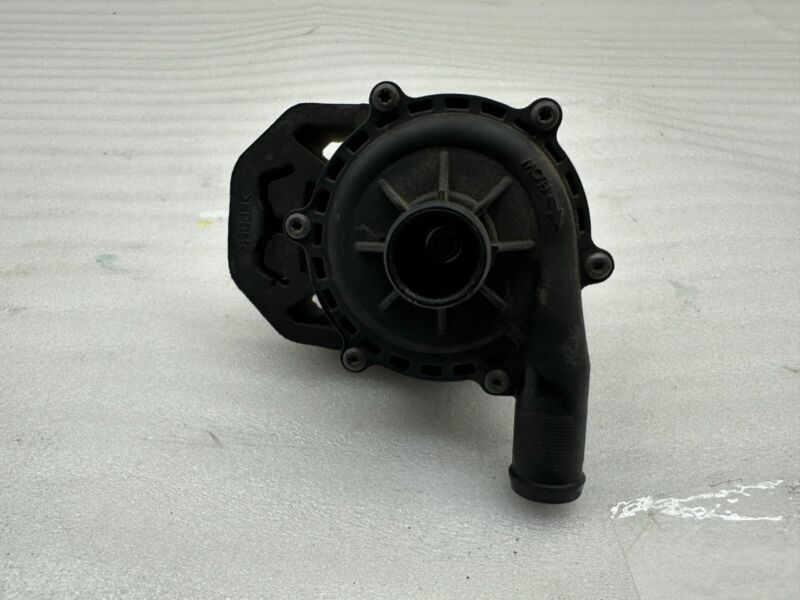 2012-2015 Tesla Model S MS Auxiliary Water Coolant Battery Cooling Pump Assembly