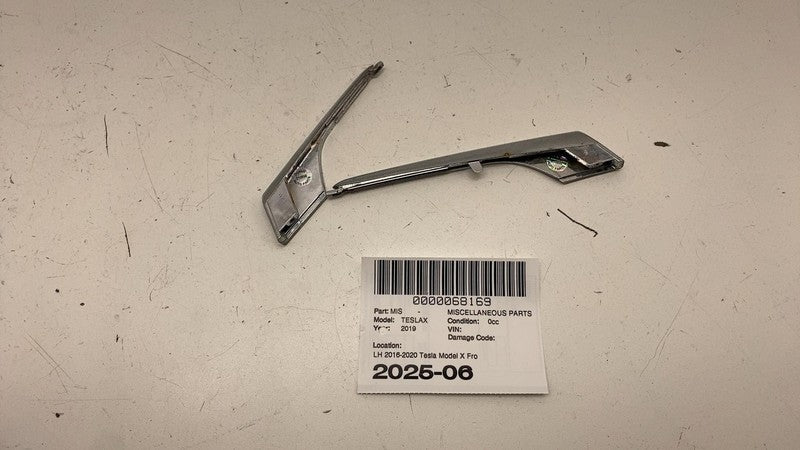 104960900F ⭕16-20 Model X Front Left Fog Light Eyelet Chrome Trim 1049611-00-F/1049609-00-E