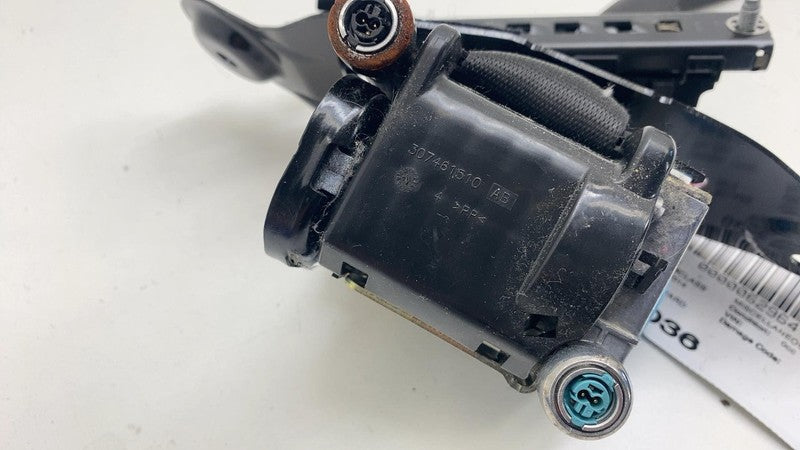 0589-P1-000249 ⭕ 2014-2015 Mercedes-Benz B Electric Drive Front Left Seatbelt & Retractor Assy