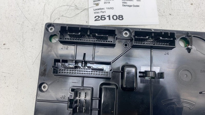 111818000D ⭕ 2017-2020 Tesla Model 3 M3 Front Electrical Control Module System 1118182-04-H