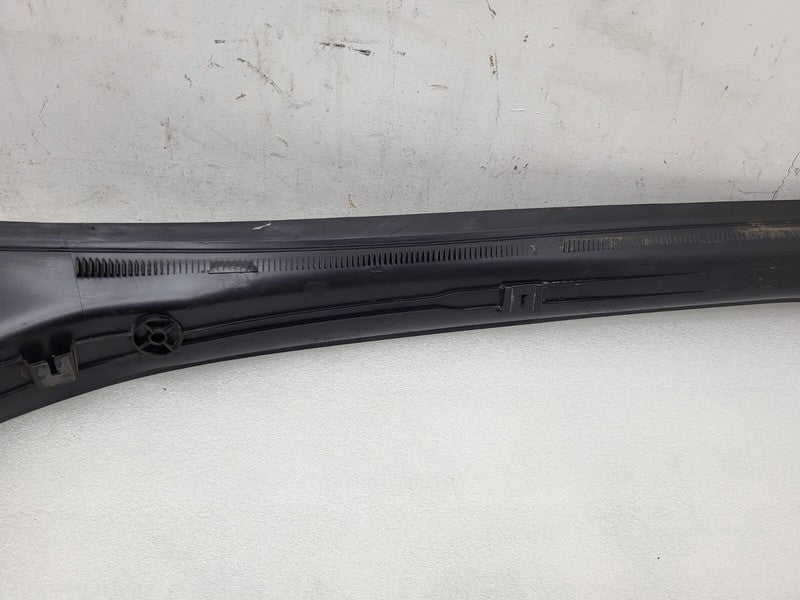 104732100E ⭕16-20 Model X Rear Passenger Side Trunk Liftgate Trough Trim Right 1047321-00-E