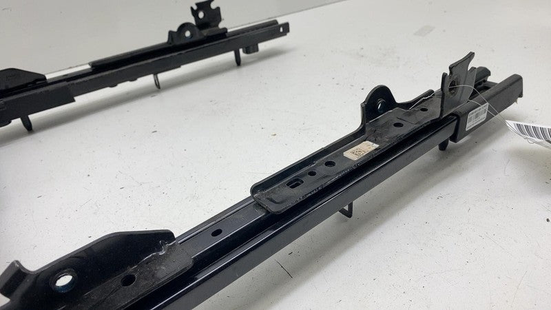 ⭕ 17-23 Model 3 Front Right 1st Row Seat Adjuster Motor Rail Track 111