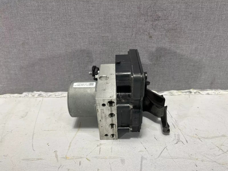 104474500B ⭕ 2017-2020 Tesla Model 3 ABS Unit Hydraulic Brake Pump Module OEM 1044745-00-B