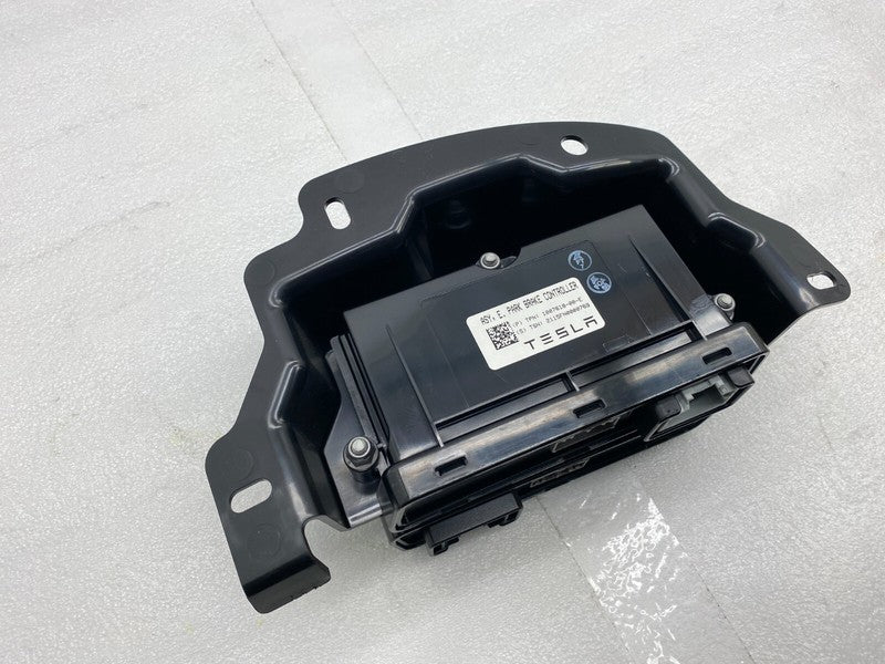 100751100A ⭕ 12-20 Tesla Model S Park Brake Controller + Power Liftgate Module 1007511-00-A