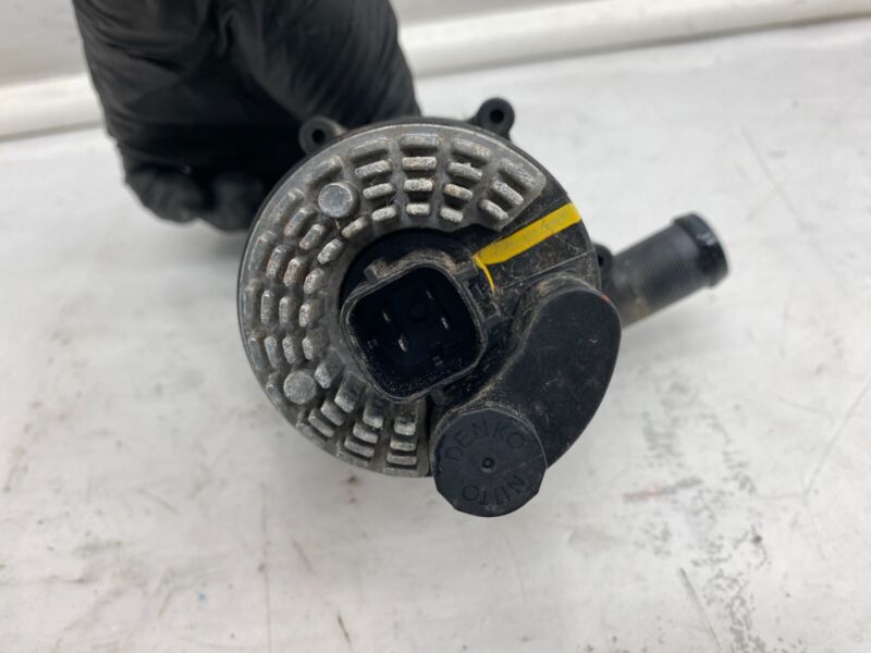 Does Not Apply 2012-2015 Tesla Model S MS Cooling System Pump Motor Inverter Coolant Assembly