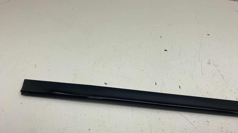 ⭕ 17-25 Chrysler Pacifica Rear Driver Side Sliding Door Window Belt Molding Left