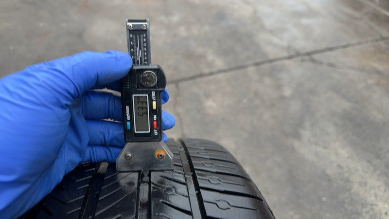 ⭕ Michelin Pilot Sport All Season 4 Tire 235/40 ZR19 96Y