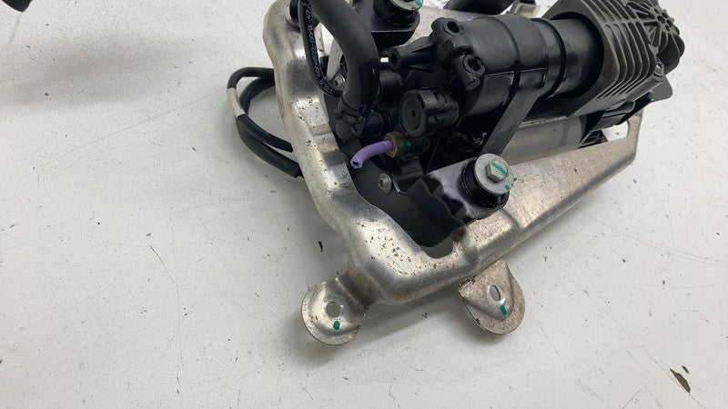 600640400B ⭕ 12-15 Tesla Model S MS Air Suspension Compressor Pump w/ Bracket 6006404-00-B