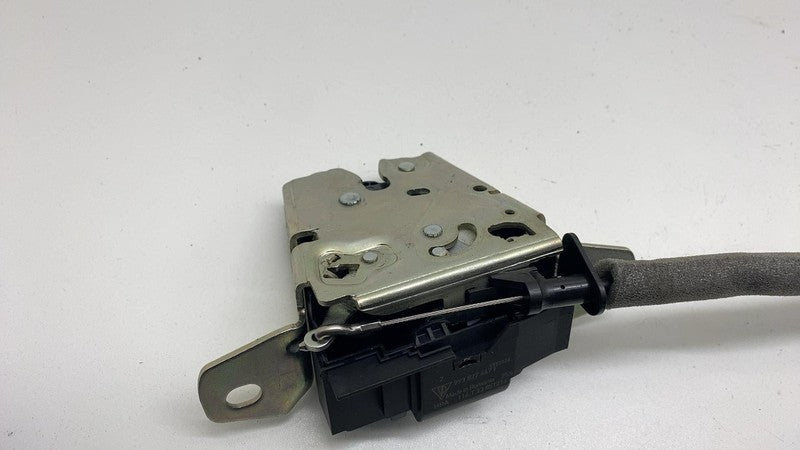 9Y3 827 447 F ⭕ 2024 Porsche Cayenne Rear Trunk Tailgate Lock Latch Actuator Assy 9Y3827447F
