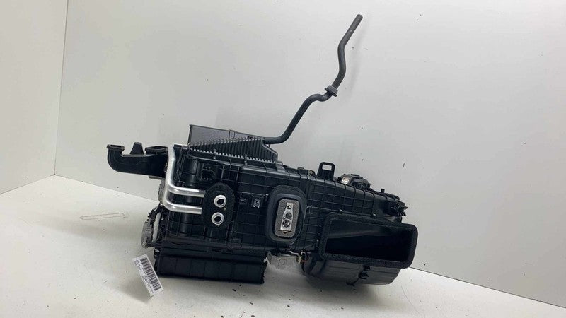 Miscellaneous Parts VINFAST VF8 25