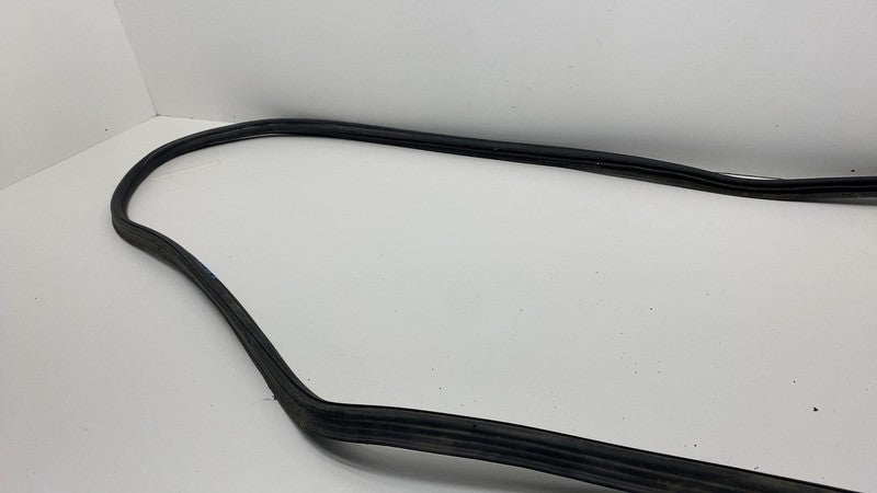 2011-2018 Porsche Cayenne Rear Trunk Liftgate Rubber Gasket Seal Weath