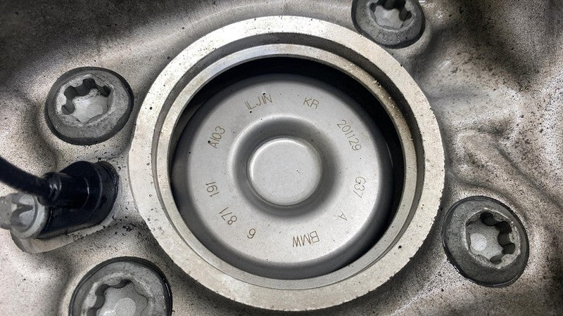 688438601 2017-2023 BMW 530e Front Right Spindle Knuckle Wheel Hub + ABS + Dust Shield RWD