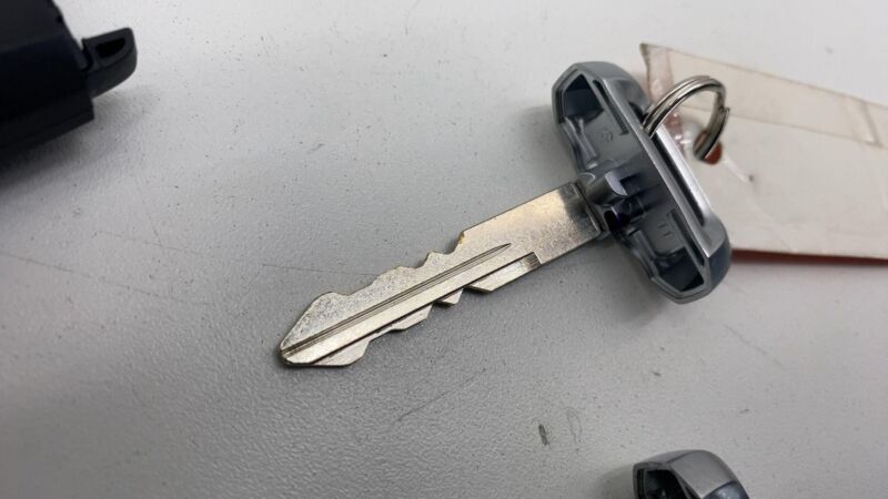 2019 2020 2021 2022 Ram 2500 3500 Smart Key Entry Remote FOB OEM x2