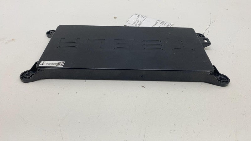 104390000E ⭕ 2016-2020 Tesla Model X Rear Body Chassis Control Module BCM TSTD 1043900-00-E