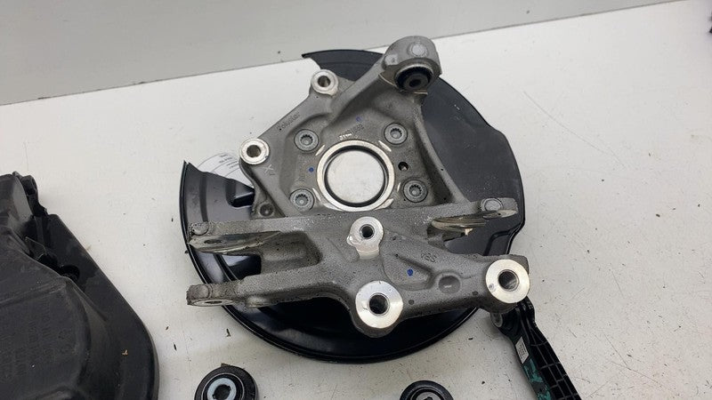 ⭕ 2021-2023 Polestar 2 Rear Right Knuckle w/ Rear Upper & Lower Contro