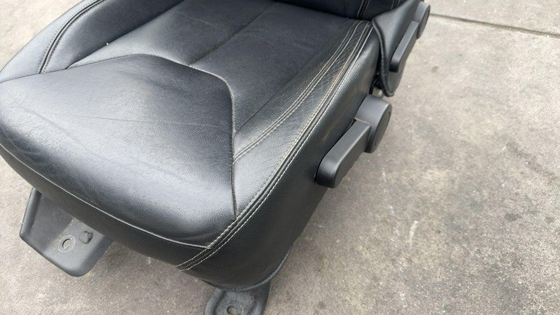 ⭕ 11-17 Jeep Wrangler Front Driver Side 1st Row Bucket Seat Black Leat