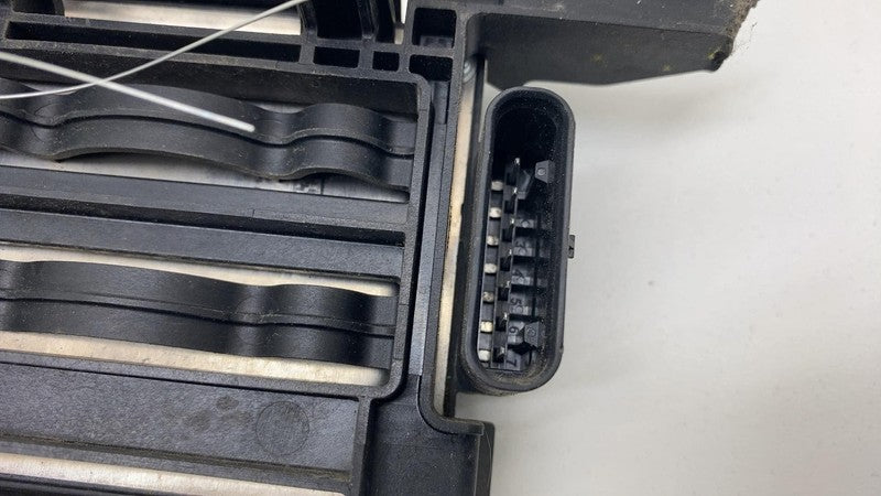 1108647 00 D 2016-2024 Tesla Model S MS Seven Pin Perpendicular Radar Sensor 7-Pin + Bracket