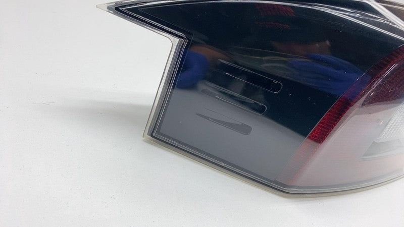 ⭕ 2012-2022 Tesla Model S Rear Taillight LED Outer Tail Lamp Left 6005