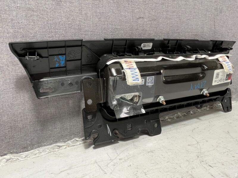 114375300A ❇️17-23 Tesla Model Y 3 Right Knee Airbag Passenger Safety Module RH OEM 1077826
