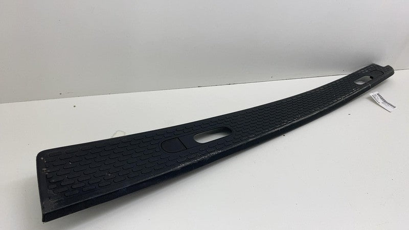 PT00000355-H ⭕ 22-24 Rivian R1T Left Trunk Cargo Pick Up Box Upper Molding Panel PT00030675E