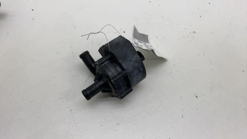 105452900G 2016-2020 Tesla Model X MX Additional Auxiliary Water Pump Assembly 1054529-00-G
