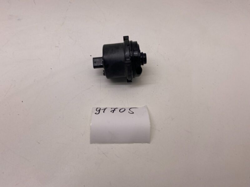 1088245 99 I 2017-2023 Tesla Model 3 M3 Radiator Reservoir Auxiliary Coolant Water Pump Motor