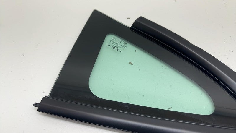 151497900C ⭕24-25 Model 3 Rear Passenger Side Quarter Fixed Window Glass Right 1915484-01-C