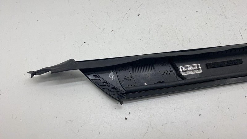 PT00015998 H ⭕ 22-24 R1T R1S Front Right Exterior A-Pillar Trim Applique Molding PT00015998-H