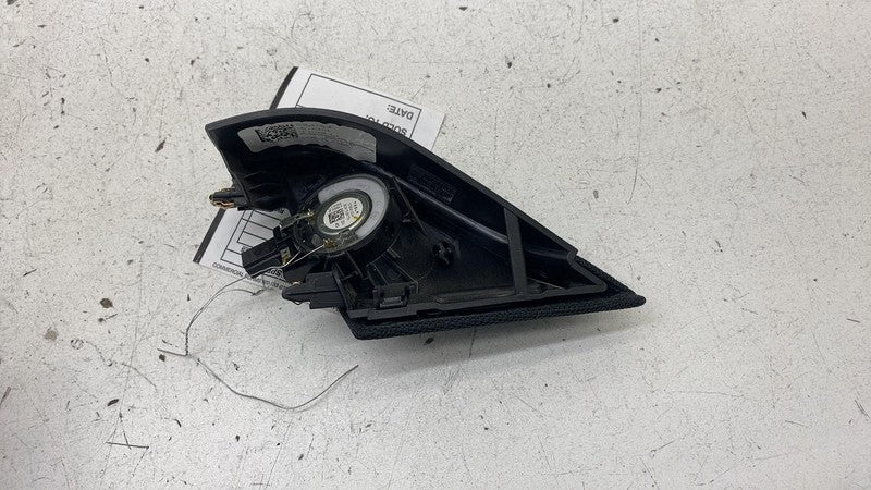 1095657 00 E 2017-2023 Tesla Model 3 Front Driver Side Audio Tweeter & Speaker Cover Left LH