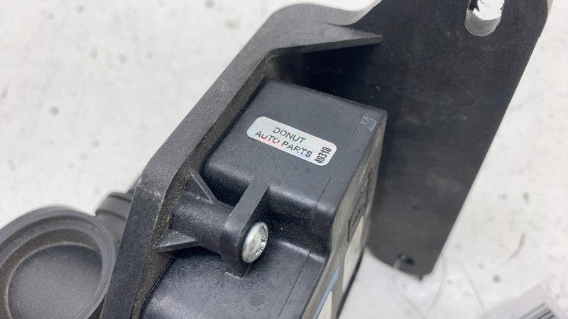 PT00017706-D ⭕ 2022-2024 Rivian R1T HVAC A/C Heater Cooling Control 1-way Valve PT00017706D