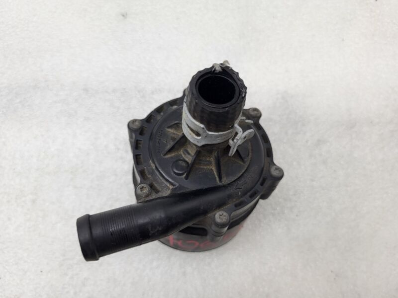 2016-2020 Tesla Model S X Cooling System Auxiliary Water Coolant Pump FWD Assy