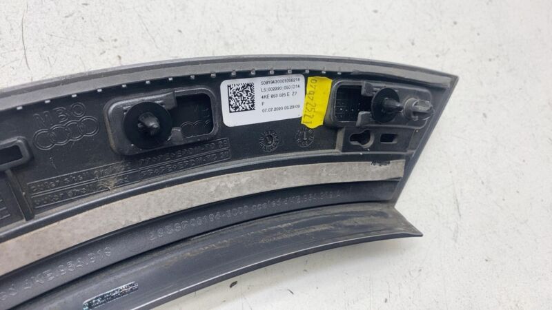 4KE 853 025 E ⭕ 19-23 Audi E-Tron Rear Left Side Quarter Wheel Arch Flare Molding 4KE853025E