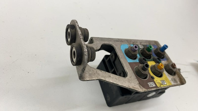 6006407 00 A 2012-2015 Tesla Model S Air Suspension Solenoid Compressor Pump Module Valve OEM