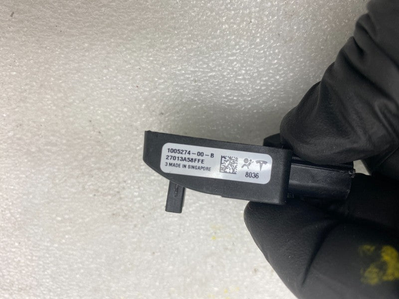 100527400B ⭕12-20 Model S Front Left or Right Acceleration Crash Impact Sensor 1005274-00-B
