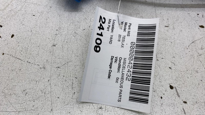 105677200A ⭕ 2016-2020 Tesla Model X Windshield Washer Bottle Reservoir Tank 1056772-00-A