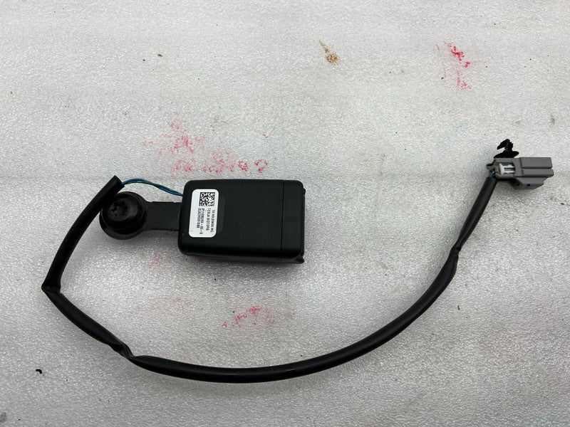 ⭕ 12-20 Tesla Model S Rear 2nd Row Left or Right Seat Belt Buckle 1005