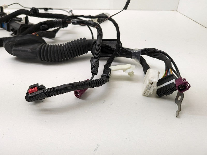 161668900D ⭕20-23 Model Y Rear Liftgate Trunk Wire Harness & Connector Antenna 1616689-00-D