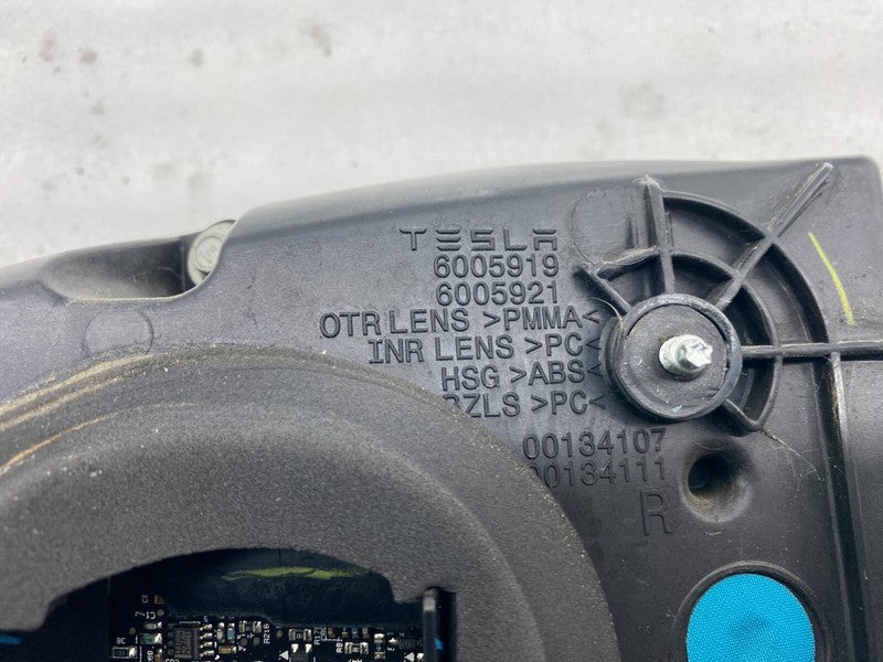 600591900C ⭕ 2012-2022 Tesla Model S Rear Taillight LED Outer Tail Lamp Right 6005919-00-C