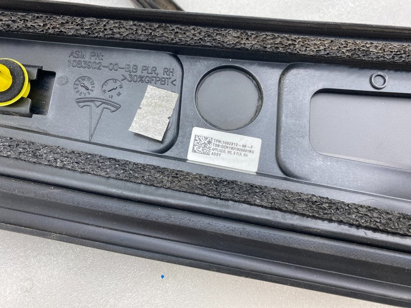 109231298F ⭕16-20 Tesla Model X Right B-Pillar Applique Trim Molding w/ Camera 1092312-98-F
