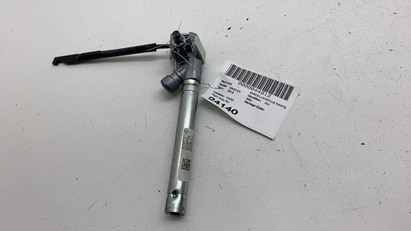 ⭕17-20 Maserati Levante Front Passenger Seat Belt Pretensioner Right 0