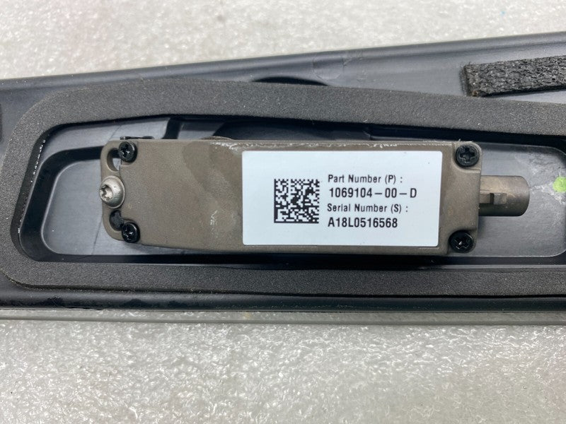 108390100B ⭕ 2016-2020 Tesla Model X B-Pillar Glass Applique & Camera Left LH 1092311-98-E