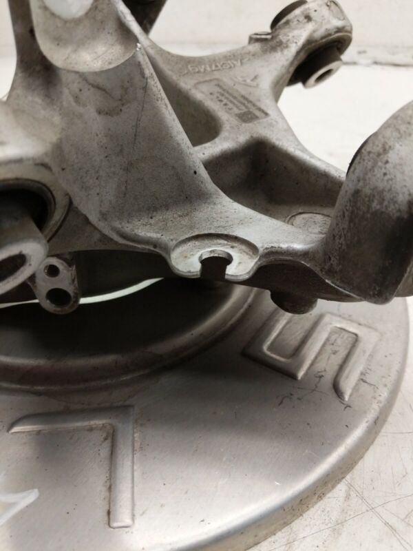 1044416 00 F ⭕ 2017-2022 Model 3 Rear Spindle Knuckle & Brake Dust Shield Right 1044416-00-F